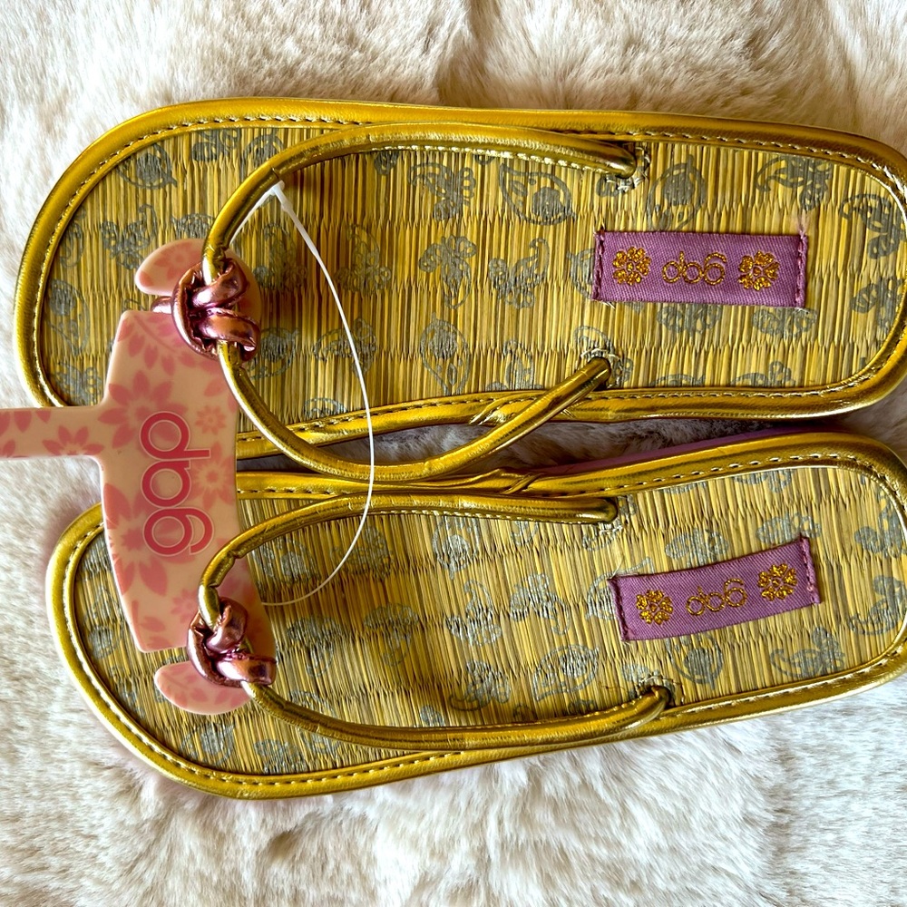 Gap Kids metallic flip flops